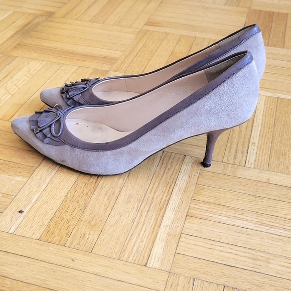 Guess Shoes - Picture 2 of 5